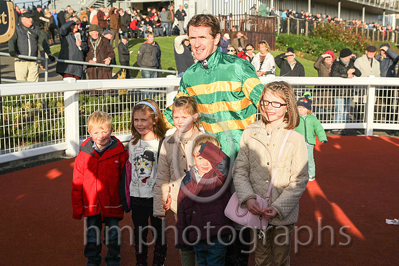 01 - AP McCoy WKD Hurdle - CU2D9035-2