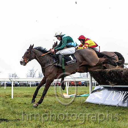 Good Egg & Mr C M Murphy - 10th (1, dark green, light bluecross sashes) - CU2D5275-e