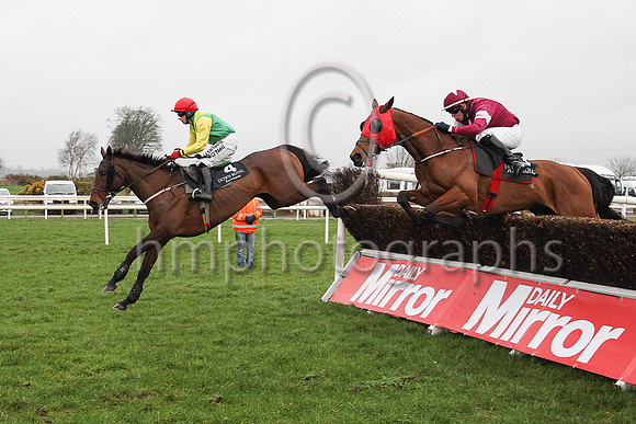01st Roi Des Francs and C Brassil ( 1 , maroon, white star, white armlets.maroon cap, white star ) Trainer - G Elliott , Owner - Gigginstown House Stud