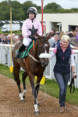 Misty Blue - 3rd , Jockey Ms L O'Neill - FT8E4020-e