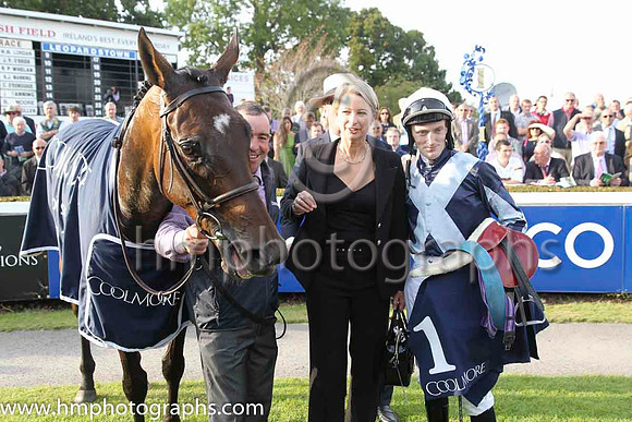 01 Fiesolana and W J Lee - - 01st (1 ,dark Blue, light blue cross sashes ) Trainer - W McCreery