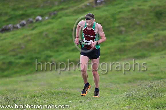 1 Jonny Steede (44 , Glens Runners ) 01:15:28