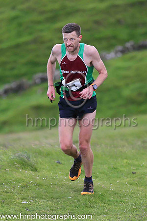 1 Jonny Steede (44 , Glens Runners ) 01:15:28