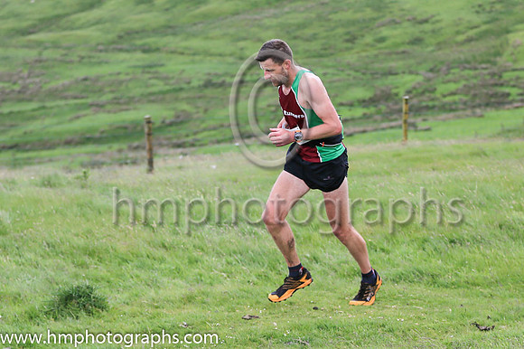 1 Jonny Steede (44 , Glens Runners ) 01:15:28