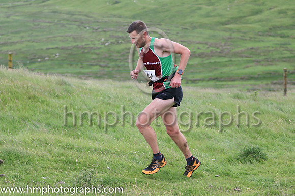 1 Jonny Steede (44 , Glens Runners ) 01:15:28
