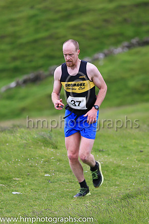 2 Roger Aiken (37 , Dromore AC ) 01:19:26