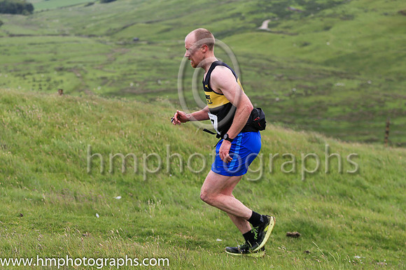 2 Roger Aiken (37 , Dromore AC ) 01:19:26
