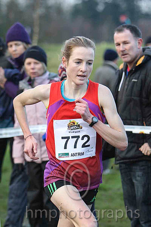 01st in 18:17 Fionnuala Britton (772)  - Ireland - FT8E0053-e