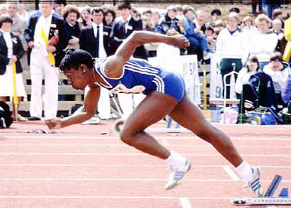 28- athletics - Runner of blocks-2-clikpic