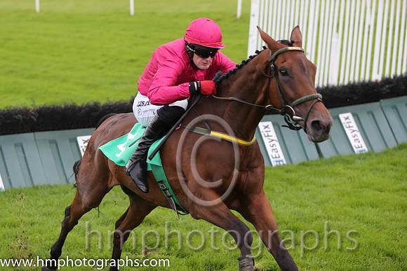 05th Silver Tassie ( 4 , cerise ) and G.N. Fox (3) - Trainer : Noel Meade - Owner : Mrs Patricia Hunt