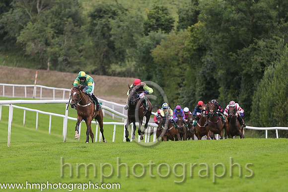 01st Ciankyle ( 13 , emerald green, yellow braces ) and M.J. Bolger - Trainer : P.Cluskey - Owner : Hugh Calvey