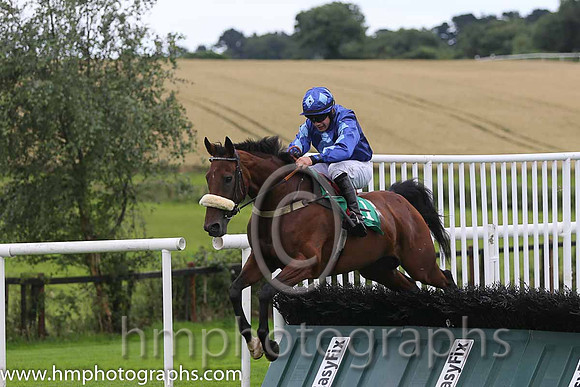 11th Furacano ( 11 , royal blue, light blue diamond ) and R.C. Colgan - Trainer : Eoin Christopher McCarthy - Owner : Eugene McCarthy