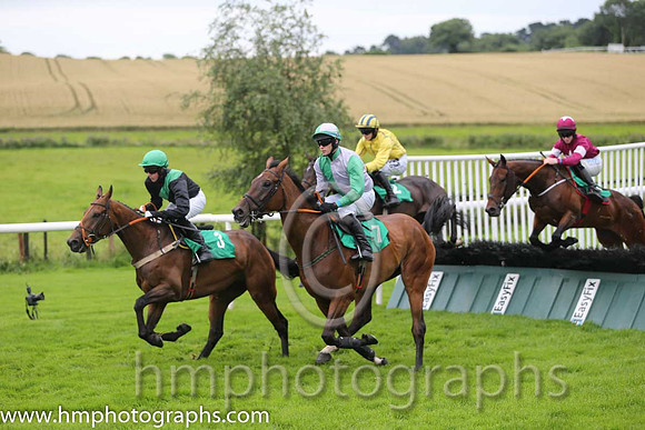 08th Pride Of Firth ( 7 , emerald green and mauve hlvd ) and D.J. Mullins (3) - Trainer : Ms Margaret Mullins - Owner : Mrs.A.F. Mee