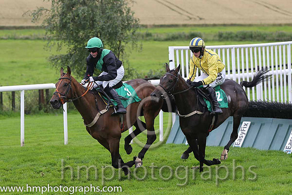 01st Westerner Lady ( 2 , yellow, royal blue seams ) and P. Townend - Trainer : W.P. Mullins - Owner : Anthony P. Butler