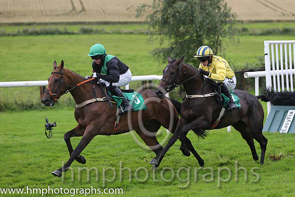 06th Benarty Hill ( 3 , black, emerald green sash ) and C.D. Maxwell (3) - Trainer : Liam Lennon - Owner : Liam Lennon