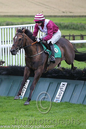 01st Mr Mulliner ( 6 , maroon, white chevron ) and D.R. Fox (3) - Trainer : Mark Michael McNiff - Owner : Mrs M Carton