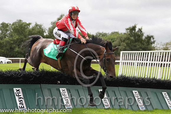 05th Max Bauer ( 5 , red, white panel ) and J.J. Slevin (7) - Trainer : S. Slevin - Owner : Mrs E. Slevin