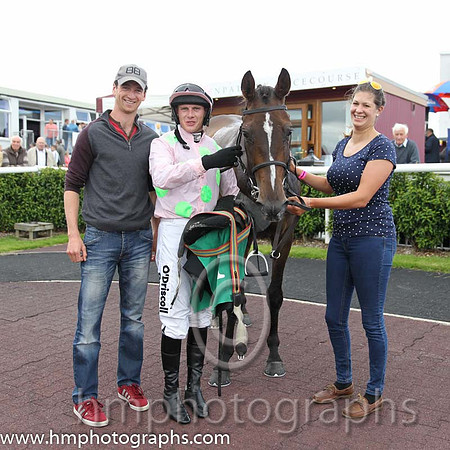01st Childrens List ( 1 , pink, light green spots ) and P. Townend - Trainer : W.P. Mullins - Owner : Mrs S Ricci