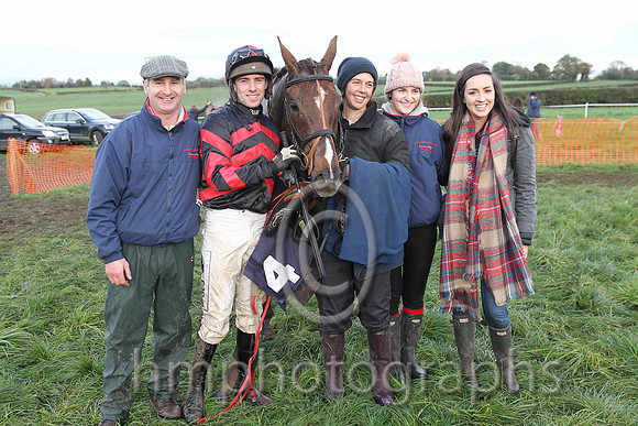 01st YOU MUST KNOW ME and B O'Neill ( 4 , RED,black chevrons; red,black chevrons sleeves; red  black qtd cap ) Trainer: D.M. Christie,, Owner : Alistair Corrigan