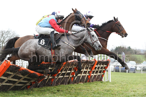 1 The Gradual Slope (8 ,light blue, red star ), Jockey - C M Quirke ,Trainer - S O O'Brien