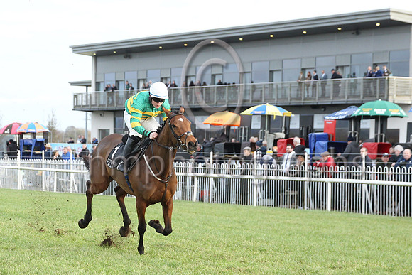 1 Limerick Lace (1 ,emerald green and orange hoops ), Jockey - L P Dempsey ,Trainer - G P Cromwell