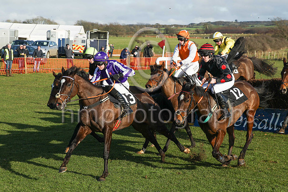 01st Speranza Wilde (18,yelllow, black braces) ridden by J L Scallan, trained by Susan O'Gorman and owned by Donal Patrick O'Gorman winners of the Kingsfield Haylage Maiden Race for 5 year old mares a