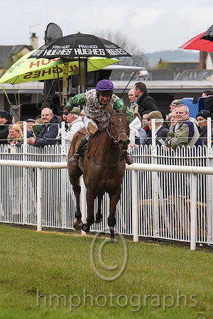 01 Tammys Hill & Mr J J Smyth - winner (3,white, emerald green sleeves ) - FT8E3079-28