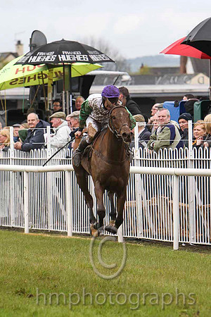 01 Tammys Hill & Mr J J Smyth - winner (3,white, emerald green sleeves ) - FT8E3080-29