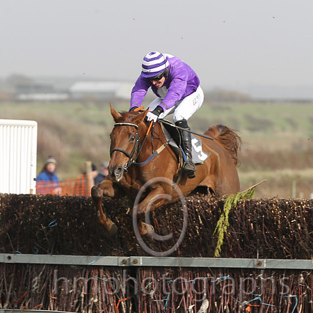 R1 - Kiteney Wood  -& B O'Neil - Winners - FT8E3676-2
