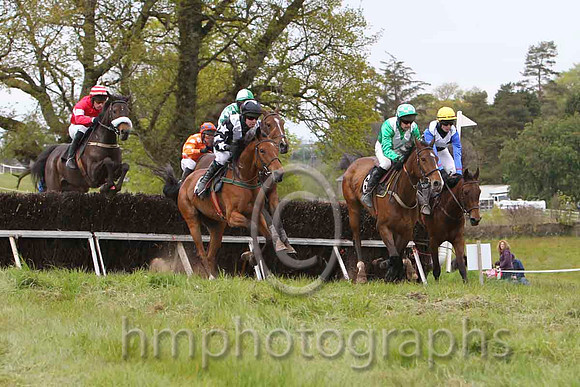 01 HUDDER GHAN & J P McKeown - winner (4, black, white chevrons) - FT8E4293-10