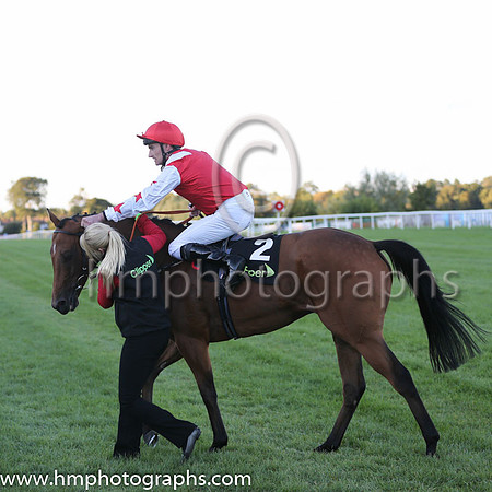 1st Custom Cut ( 2 ) - red, white epaulettes ( Daniel Tudhope ) : Trainer - David O'Meara