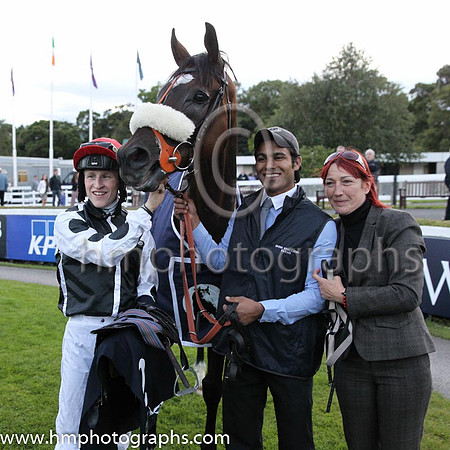 1st Kelinni ( 2 ) - black, white seams ( Gary Halpin ) : Trainer - Kevin Ryan