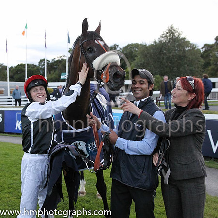1st Kelinni ( 2 ) - black, white seams ( Gary Halpin ) : Trainer - Kevin Ryan
