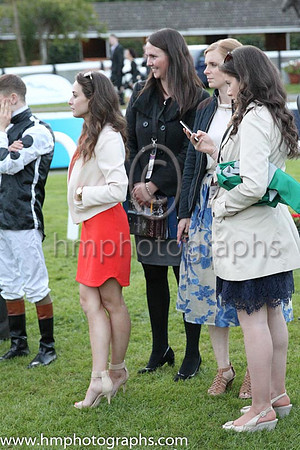 Ladies at The Longines Irish Chamions weekend at Leopardstown