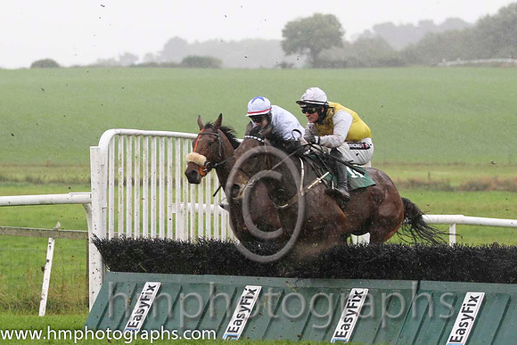 06 Brian The Warrior & D E Mullins - 6th (14, yellow, white sleeves) - FT8E8993-30