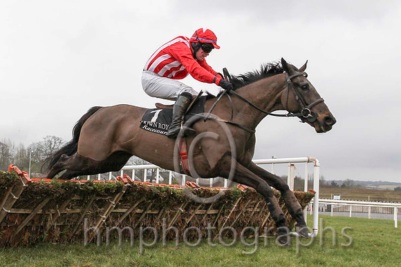 01 Tyrone Tiger & S E Butler - Winner (7, white & red striped) - CU2D6394-11