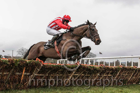 01 Tyrone Tiger & S E Butler - Winner (7, white & red striped) - CU2D6393-10