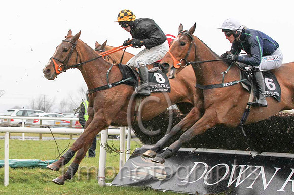 01 Treacle & D J Casey - winner (8, black, black and yellow check cap) & 02 - FT8E2287-17