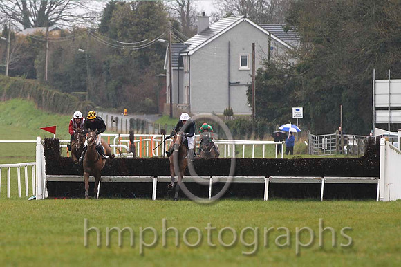 01 Treacle & D J Casey - winner (8, black, black and yellow check cap) - FT8E2293-20