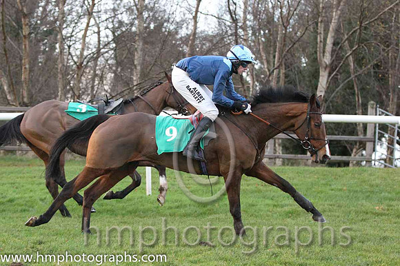 01 James & Mr w Thompson - winners (9, dark blue, light blue epaulettes) - FT8E1476-1