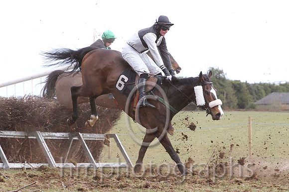 06 Ardmartin & M N Kelly - 6th (6, black and white quartered ) - CU2D6823-55