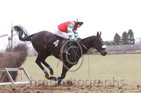 08 Ballycanal Tom & Derek O'Connor - 8th (4, red, green epaulettes, green hooped sleeves ) - CU2D6828-4