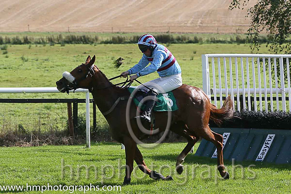 08th Gabriel Brandy ( 5 , light blue and maroon hoops ) and B.M. Cash - Trainer : Robert Alan Hennessy - Owner : W. Hennessy