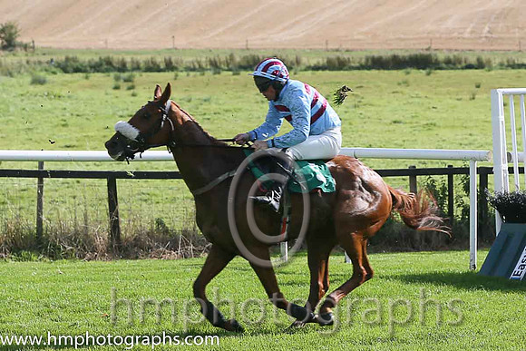 08th Gabriel Brandy ( 5 , light blue and maroon hoops ) and B.M. Cash - Trainer : Robert Alan Hennessy - Owner : W. Hennessy
