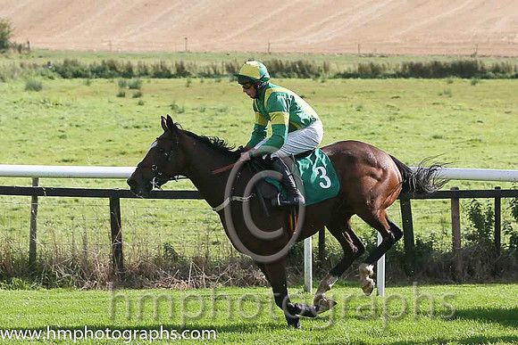 11th Ciankyle ( 3 , emerald green, yellow braces ) and C.D. Maxwell (3) - Trainer : P.Cluskey - Owner : Hugh Calvey
