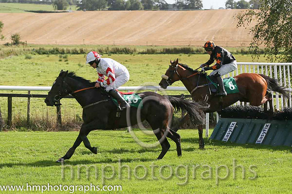 10th Timanora ( 15 , white, red chevrons on sleeves ) and R.C. Colgan - Trainer : G.A. Kingston - Owner : Pub  Grub Syndicate