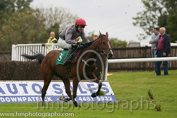 08th Trainspotting (GB) ( 9 , white, red chevrons on sleeves ) and R.C. Colgan - Trainer : Michael G. Cleary - Owner : Kilcock Racing Won Syndicate