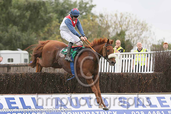 08th Trainspotting (GB) ( 9 , white, red chevrons on sleeves ) and R.C. Colgan - Trainer : Michael G. Cleary - Owner : Kilcock Racing Won Syndicate