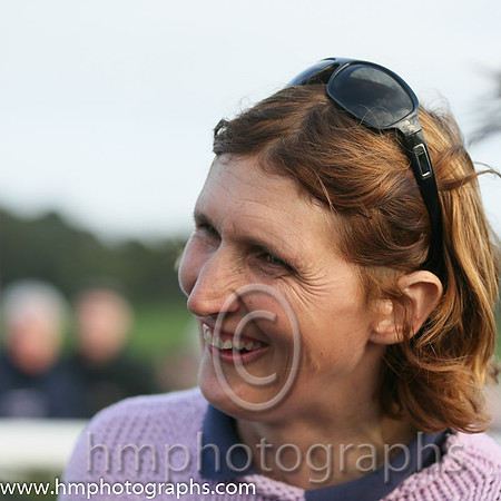 01st Killeen Elegance ( 8 , yellow, black sleeves ) and A.E. Lynch - Trainer : Ms Claire O'Connell - Owner : J. A. O'Connell/Mrs Berna O'Sullivan