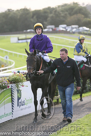 01st Whizzzey Rascal ( 10 , purple, yellow cap ) and F.Maguire (7) - Trainer : Miss Elizabeth Doyle - Owner : BK Racing Partnership
